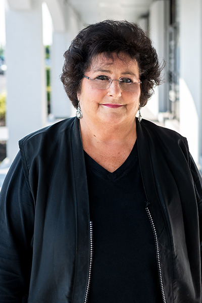 Debbra Henderson, Finger Lakes Wax Studio